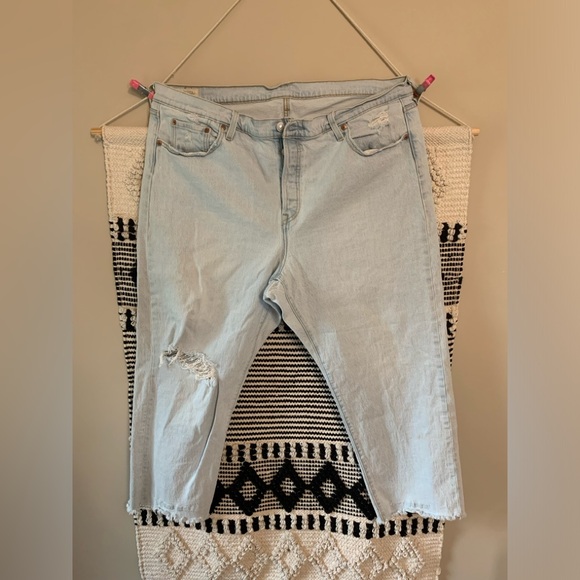 Plus Size Levi’s 501 - Picture 3 of 6